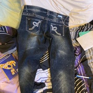 RocWear Women’s Jeans